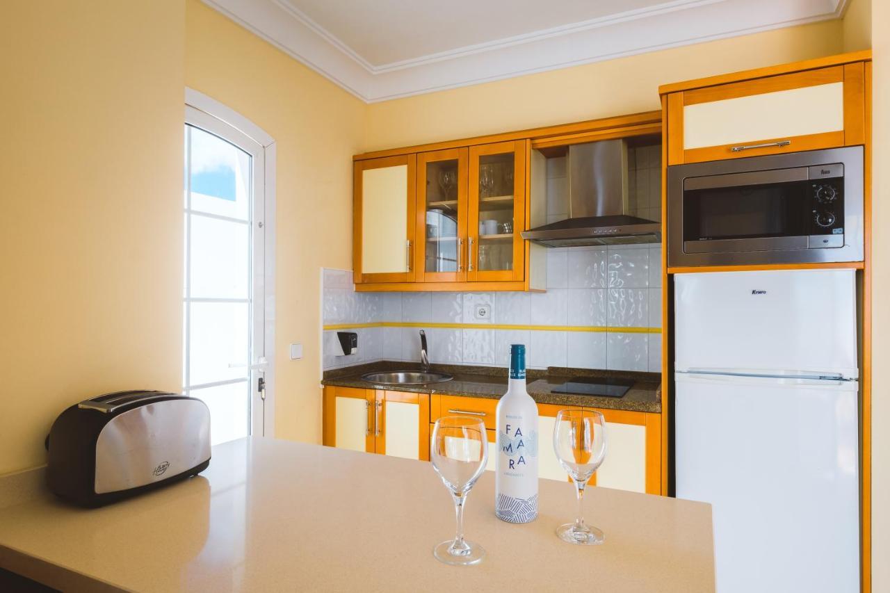 Apartamentos Livvo Coloradamar Playa Blanca  Exteriér fotografie