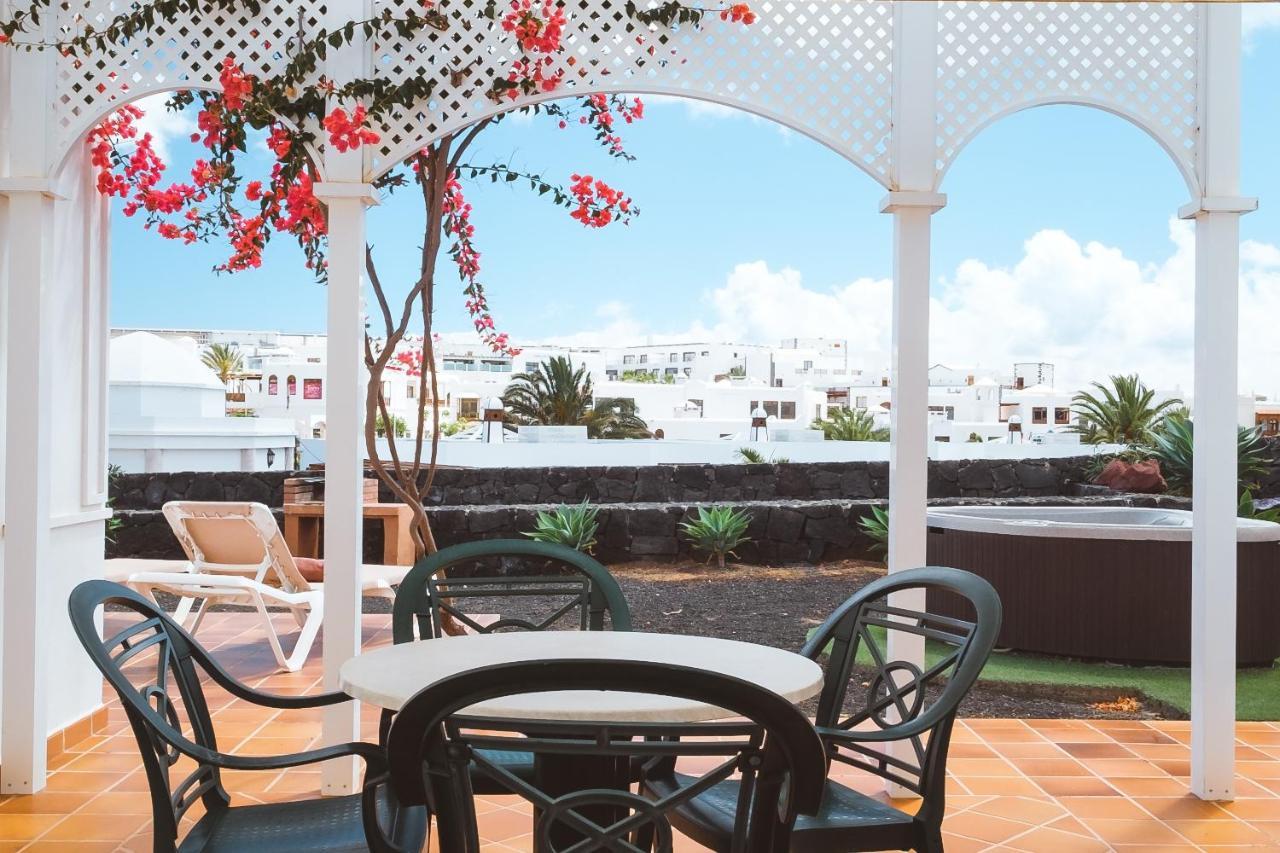 Apartamentos Livvo Coloradamar Playa Blanca  Exteriér fotografie