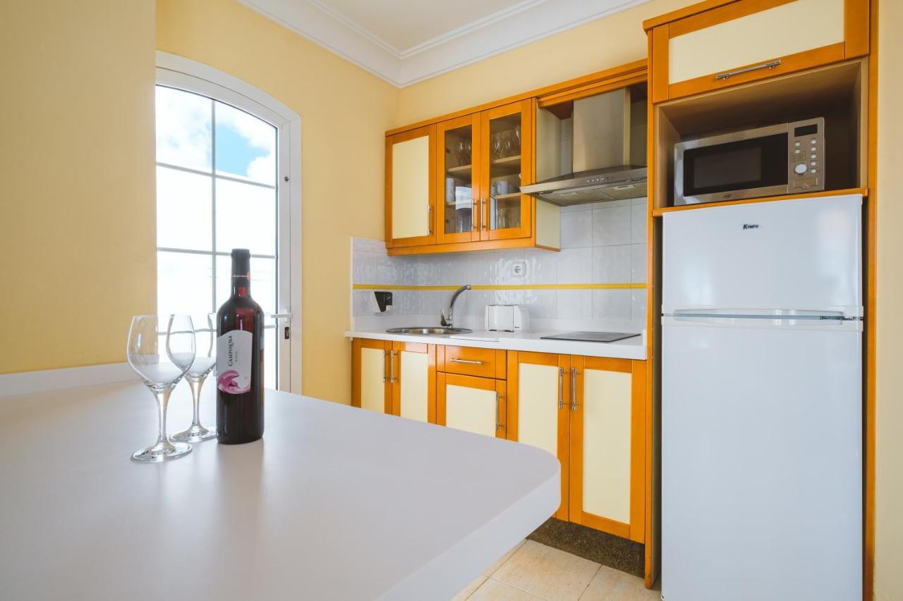 Apartamentos Livvo Coloradamar Playa Blanca  Exteriér fotografie