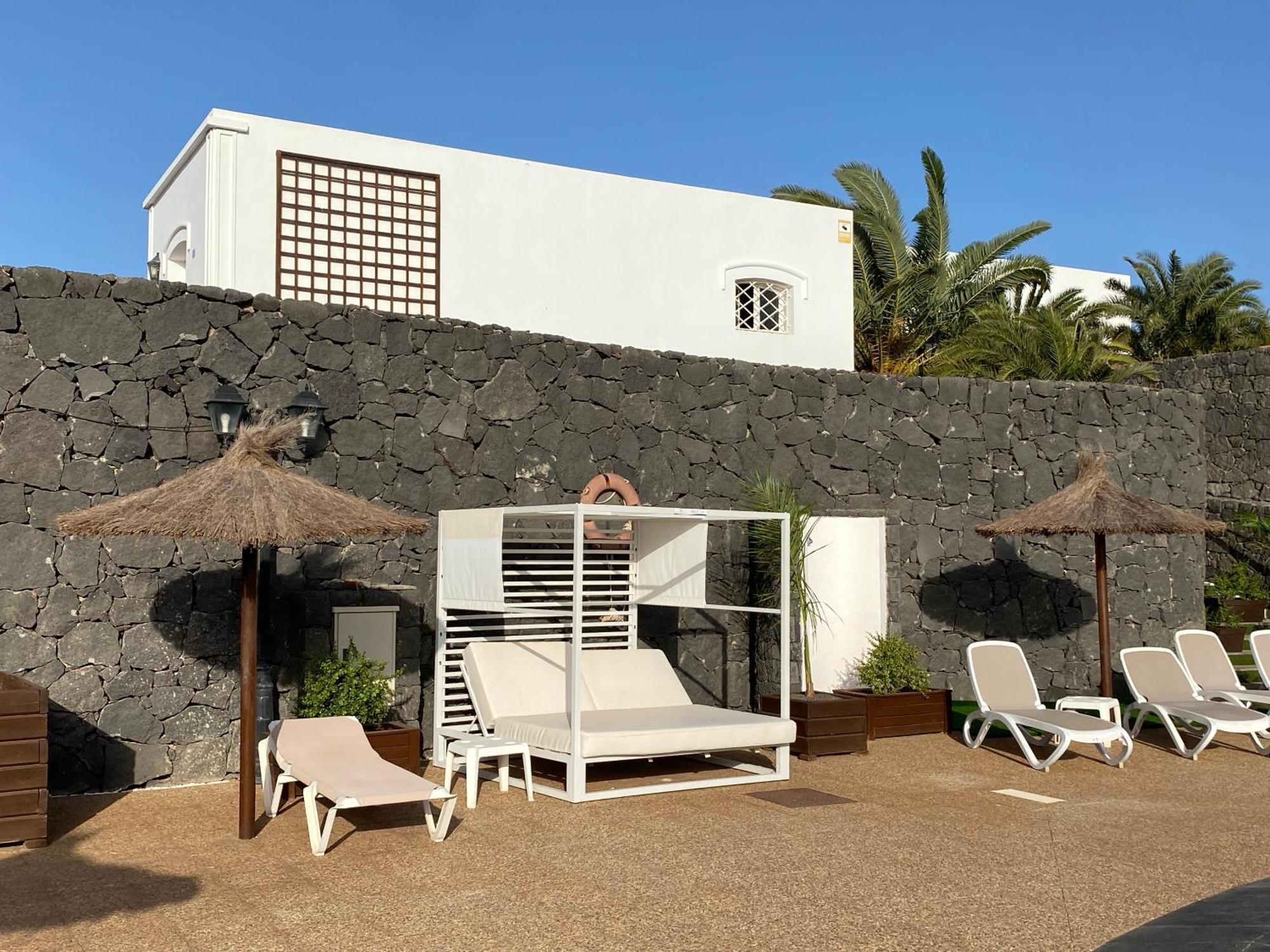 Apartamentos Livvo Coloradamar Playa Blanca  Exteriér fotografie