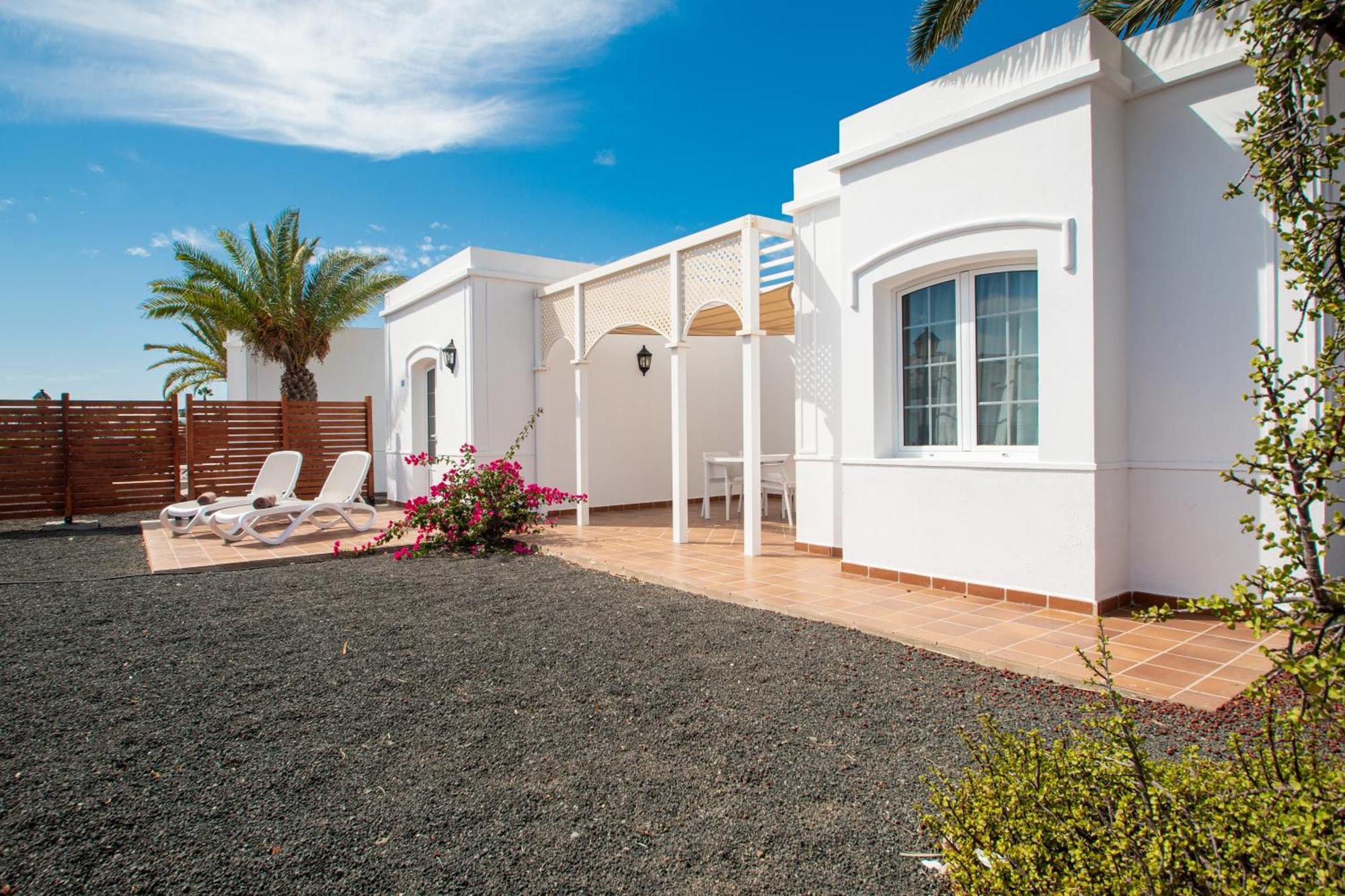 Apartamentos Livvo Coloradamar Playa Blanca  Exteriér fotografie