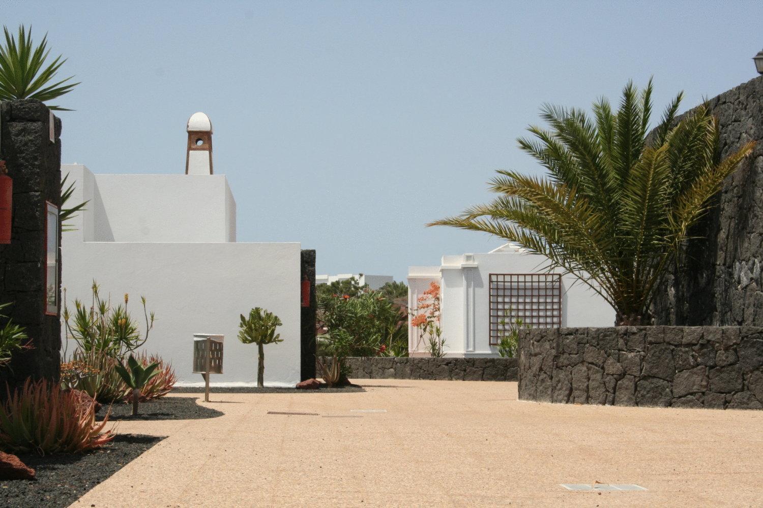 Apartamentos Livvo Coloradamar Playa Blanca  Exteriér fotografie