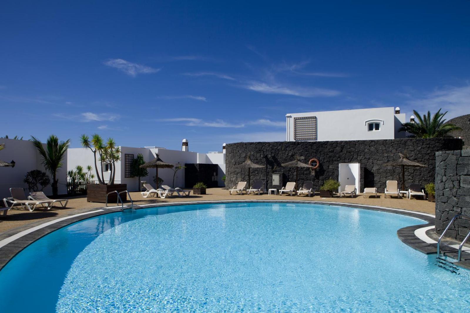 Apartamentos Livvo Coloradamar Playa Blanca  Exteriér fotografie
