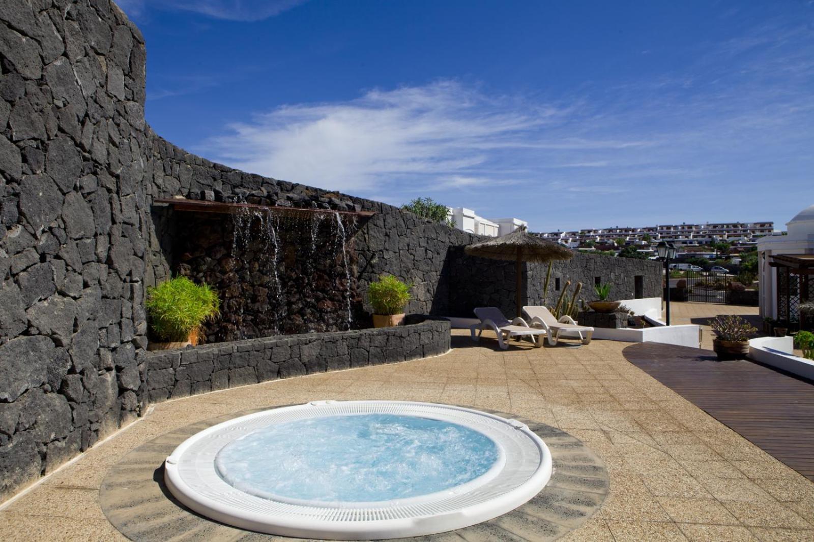 Apartamentos Livvo Coloradamar Playa Blanca  Exteriér fotografie