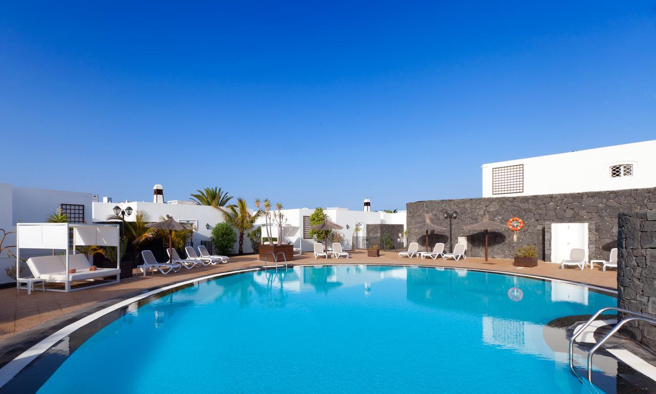 Apartamentos Livvo Coloradamar Playa Blanca  Exteriér fotografie